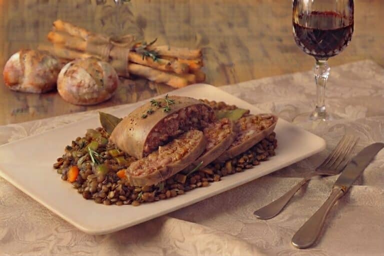 il Cappellotto è una deliziosa specialità della tradizione salumiera Italiana.