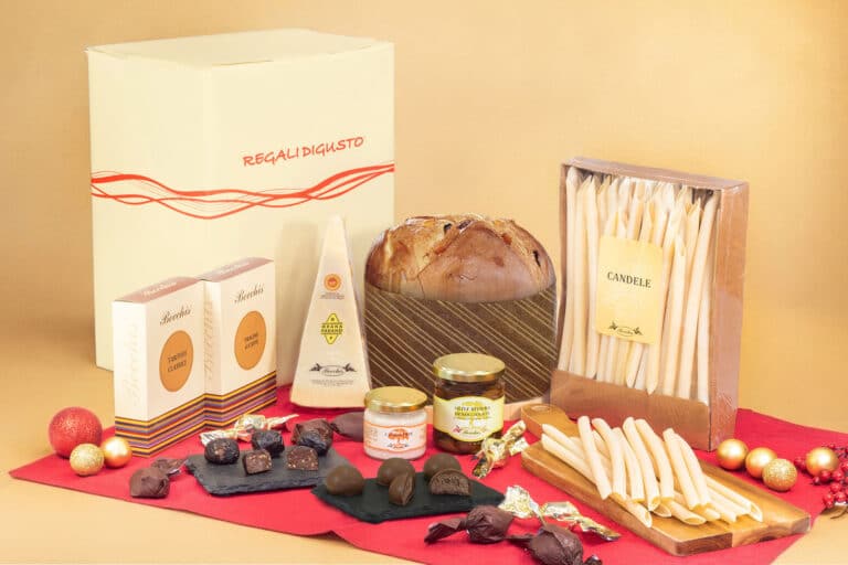 Confezione Natalizia Cod. 540 Regali Digusto, cesto con specialità enogastronomiche tipiche e tradizionali